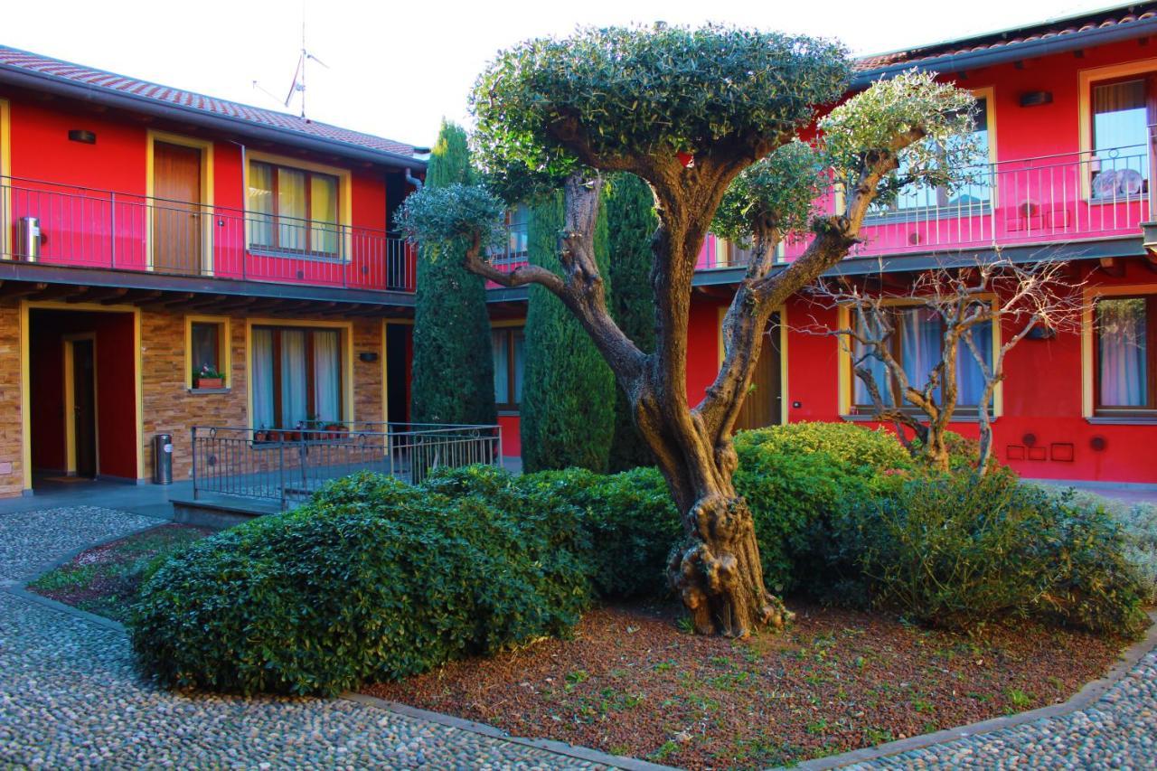 Bergamo Easy Airport Sleep&Fly Parking Apartment Ngoại thất bức ảnh