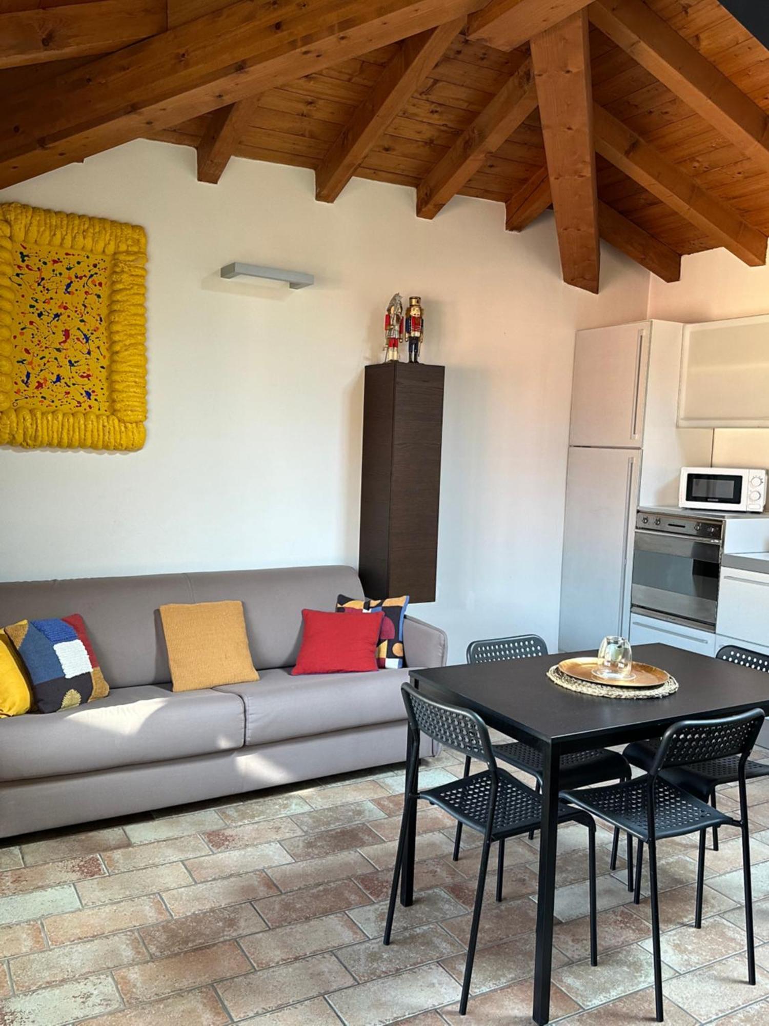 Bergamo Easy Airport Sleep&Fly Parking Apartment Ngoại thất bức ảnh